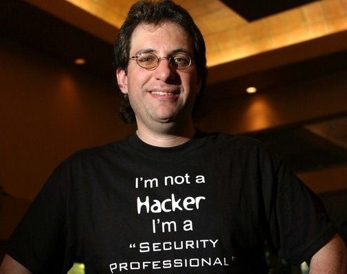 La storia di Kevin Mitnick, l'hacker più famoso del mondo  the Digitally